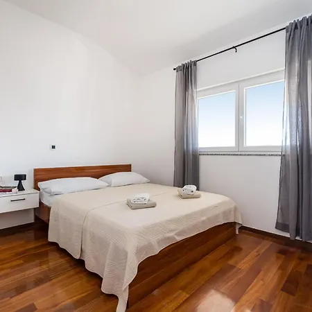 Apartament By The Sea Biograd Na Moru, Biograd - 24580 *